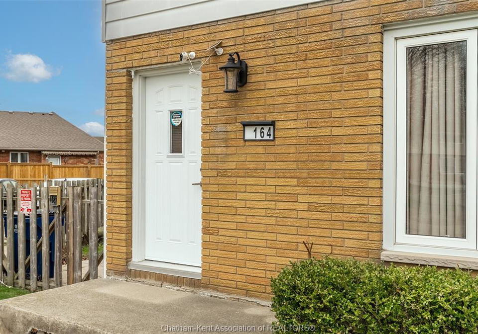 164-timmins-crescent-chatham-ontario-26022393
