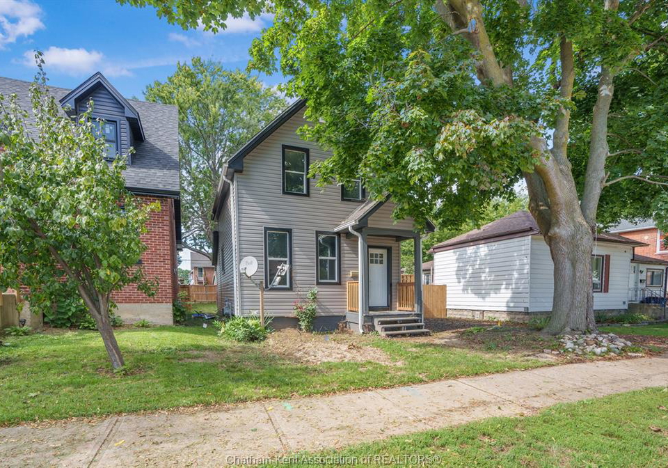 87-gray-street-chatham-ontario-26022395