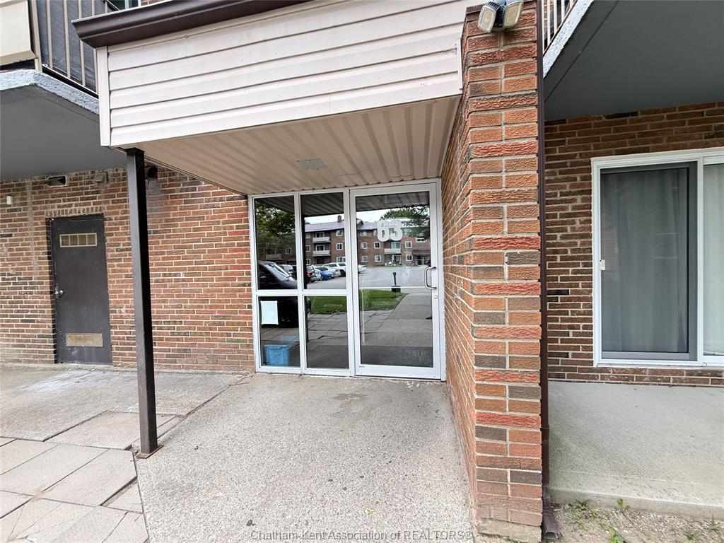 63-baldoon-road-chatham-ontario-26022403