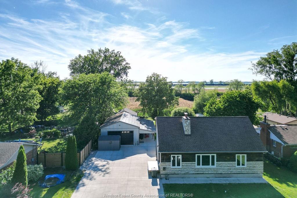 2040-front-road-north-amherstburg-ontario-26022407