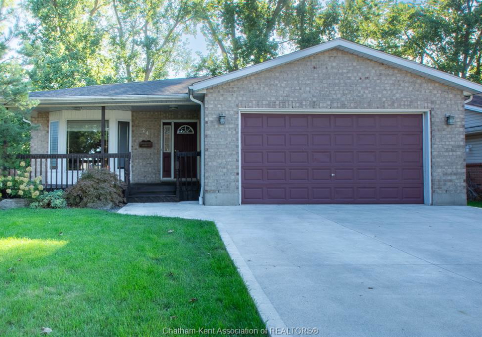 24-churchill-park-road-chatham-ontario-26022413
