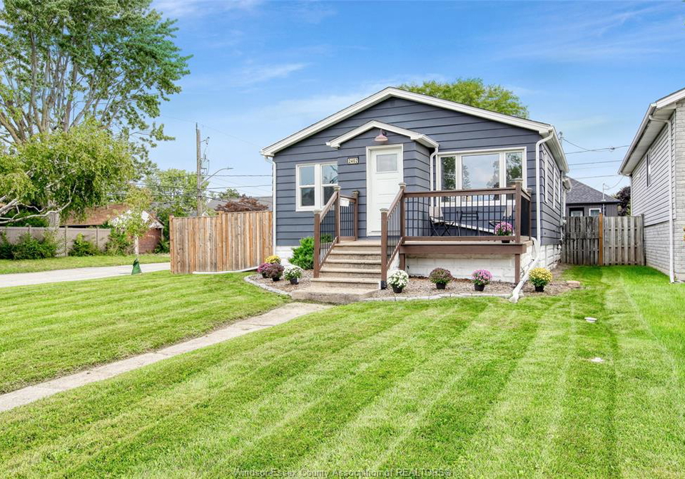 2402-tourangeau-windsor-ontario-26022414
