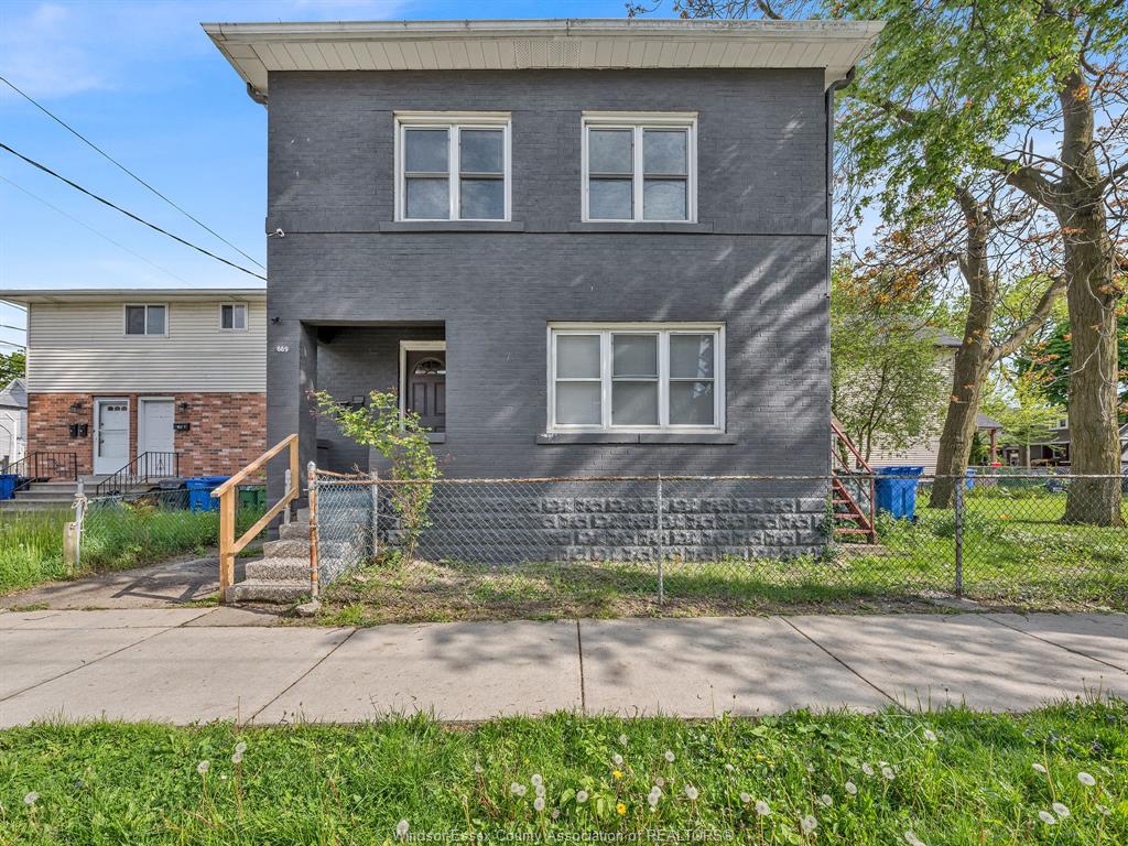 669-park-windsor-ontario-26022435