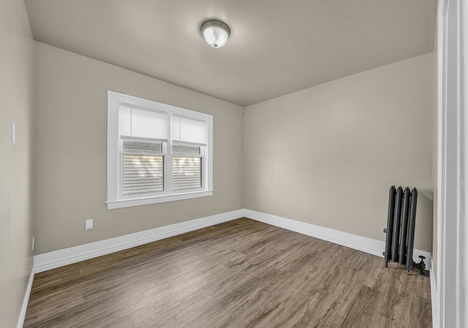 669-park-windsor-ontario-26022435