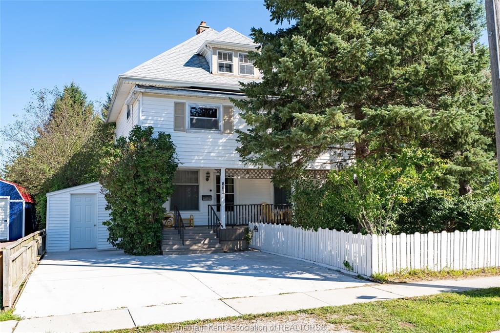 802-elgin-street-wallaceburg-ontario-26022441