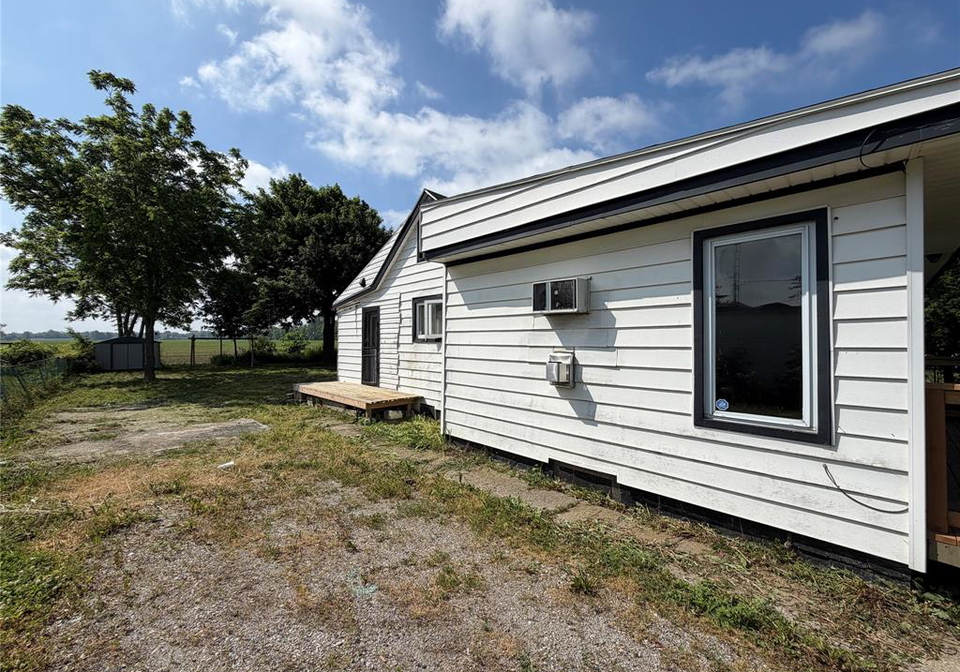 656-mcnaughton-avenue-east-chatham-ontario-26022461