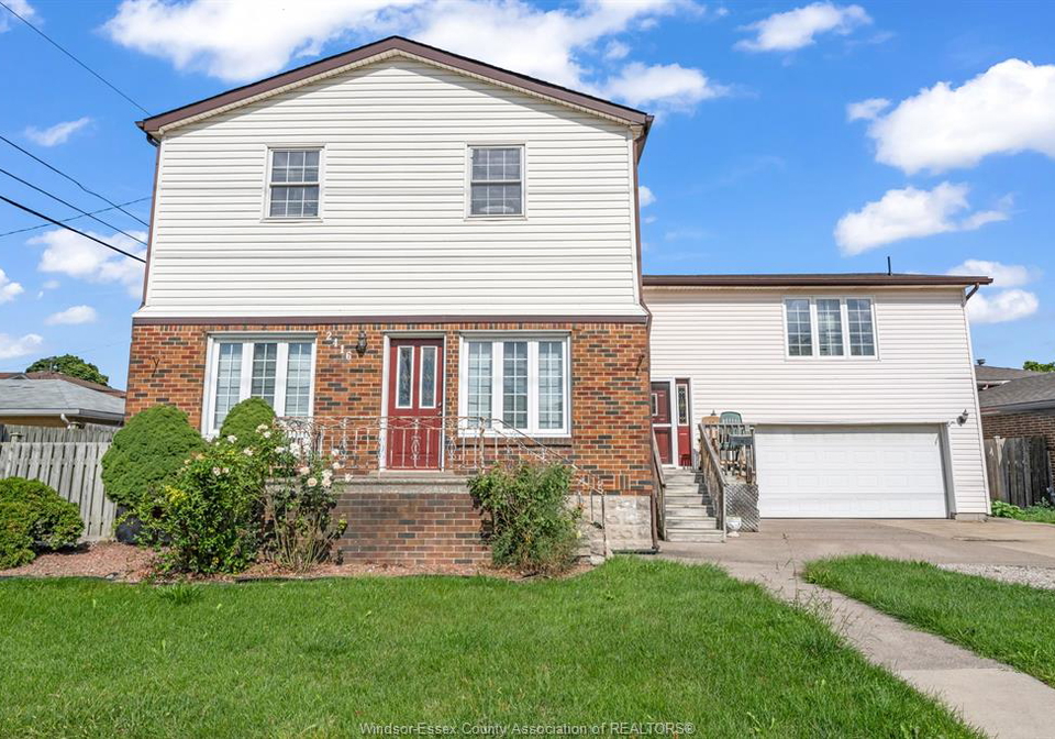 2416-mercer-street-windsor-ontario-26022474