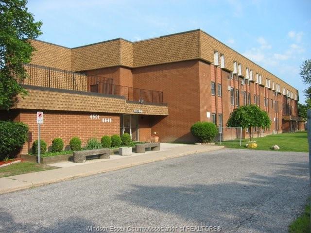 6639-thornberry-windsor-ontario-26022480