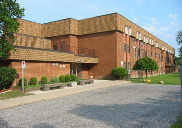 6639-thornberry-windsor-ontario-26022480