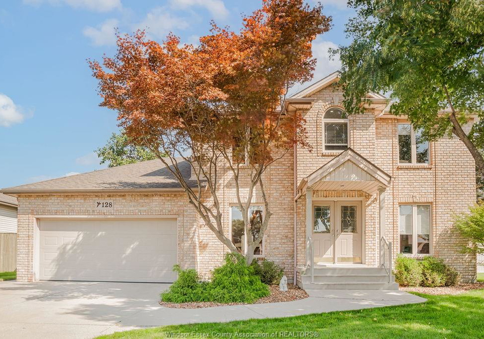 128-pheasant-run-drive-lakeshore-ontario-26022486