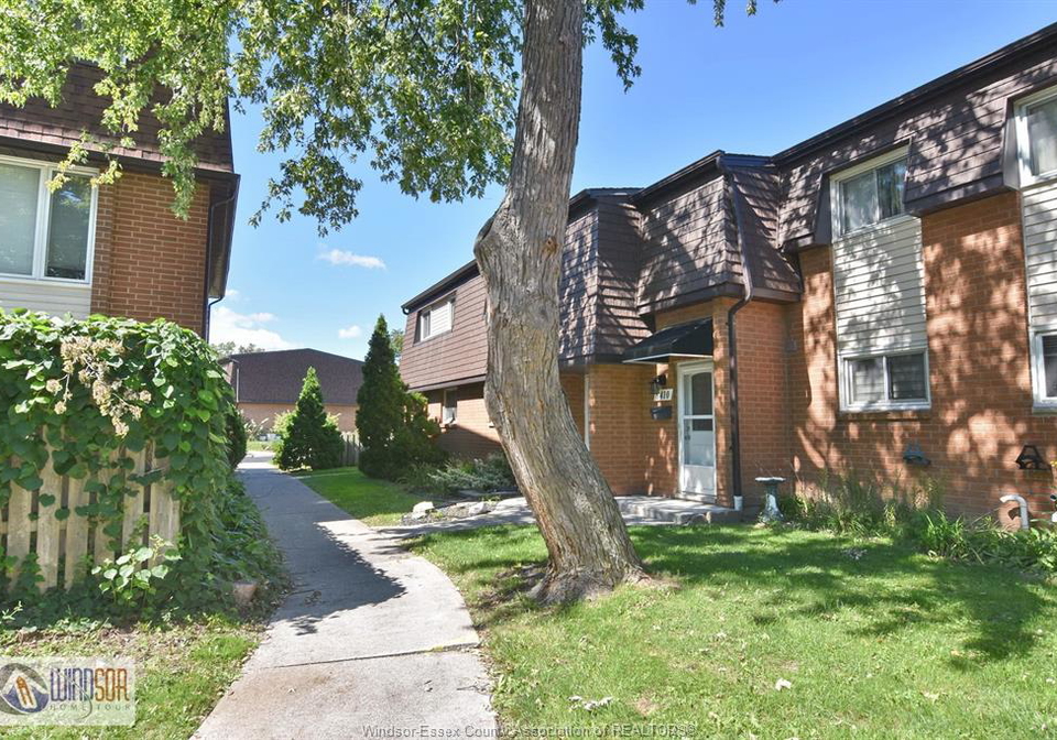6410-thornberry-crescent-windsor-ontario-26022490
