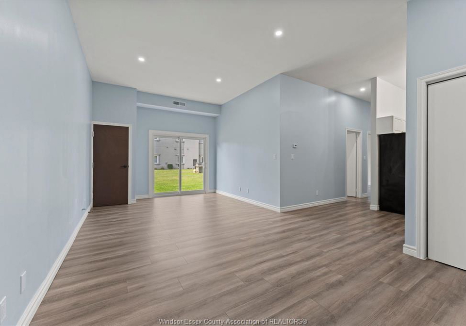44-robson-road-leamington-ontario-26022491