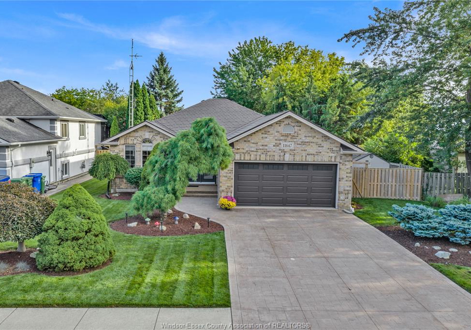 11647-dillon-windsor-ontario-26022498
