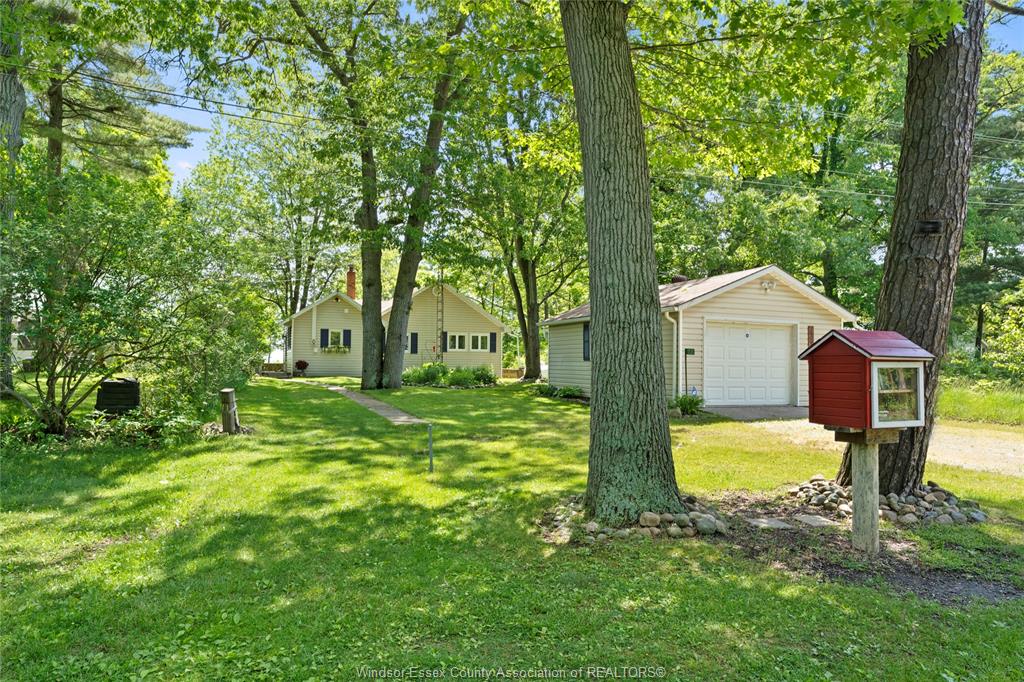 17520-lakeshore-road-rondeau-park-ontario-26022512