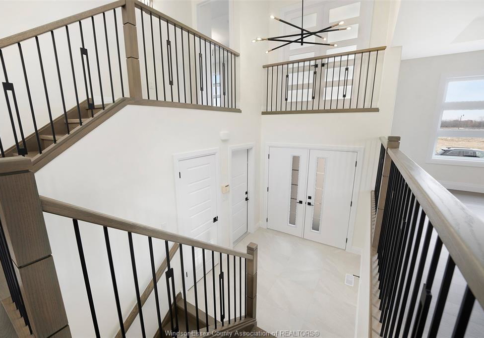 2410-partington-windsor-ontario-26022515