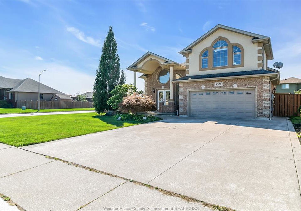 1377-girard-drive-lakeshore-ontario-26022519