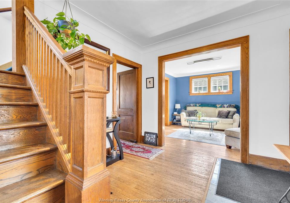 916-windsor-avenue-windsor-ontario-26022544