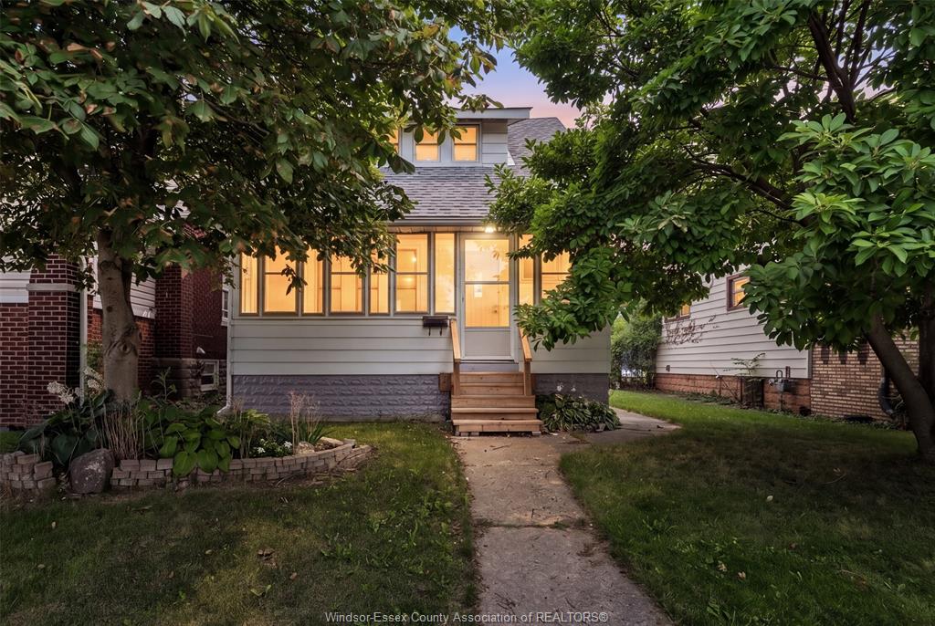 1245-giles-boulevard-east-windsor-ontario-26022552