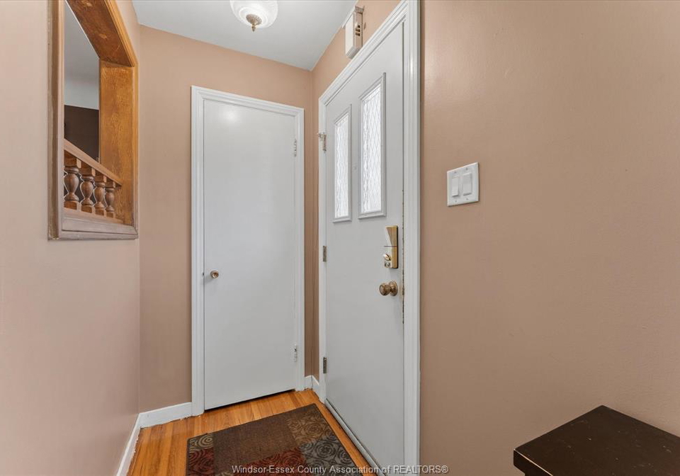 971-isabelle-place-windsor-ontario-26022563