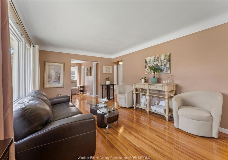 971-isabelle-place-windsor-ontario-26022563