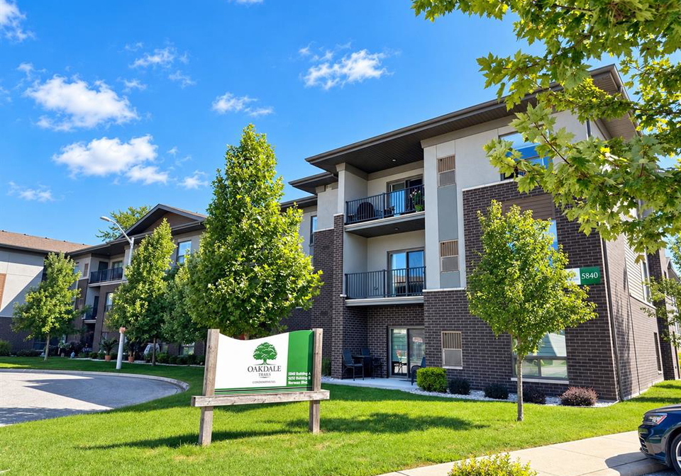 5840-newman-boulevard-lasalle-ontario-26022564