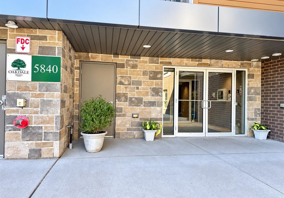 5840-newman-boulevard-lasalle-ontario-26022564