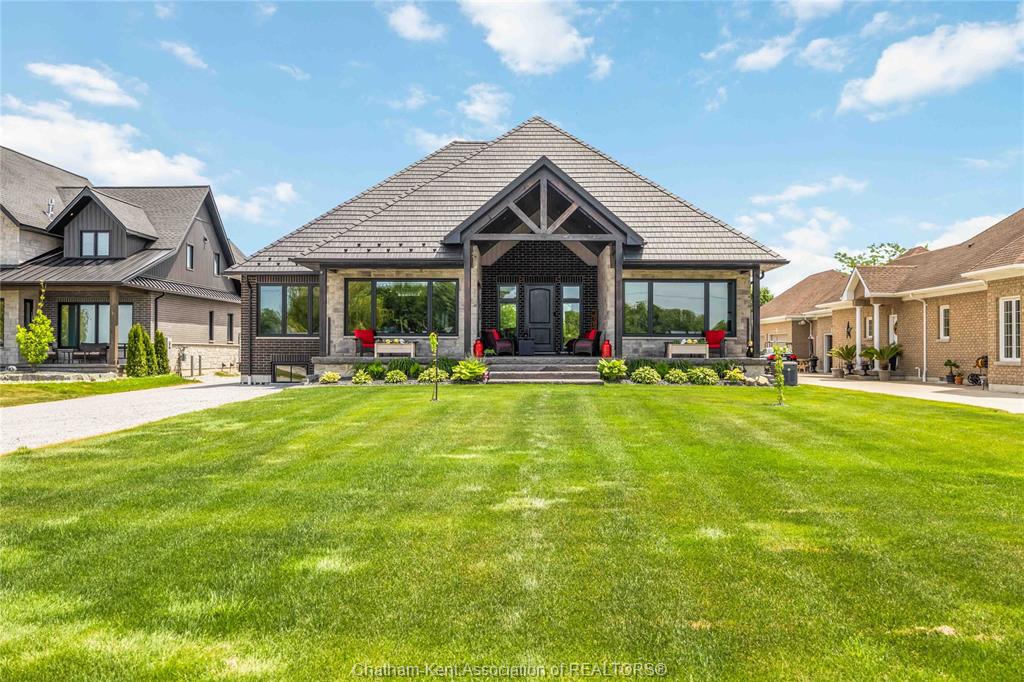 3674-st-clair-parkway-sombra-ontario-26022570