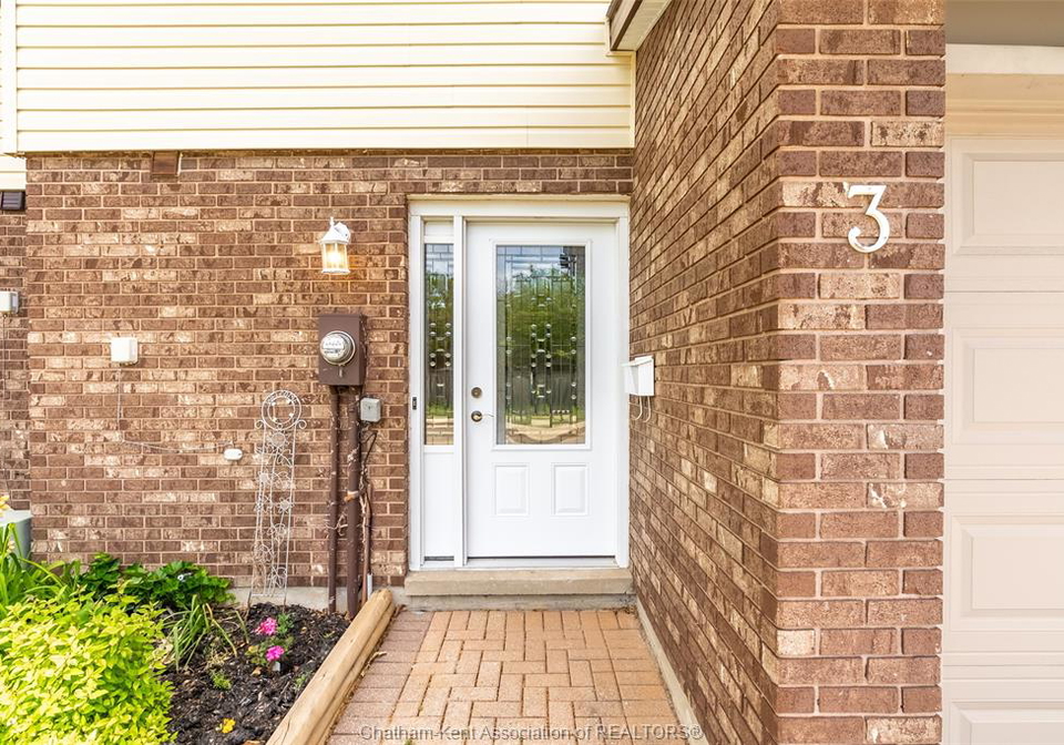 393-baldoon-road-chatham-ontario-26022577