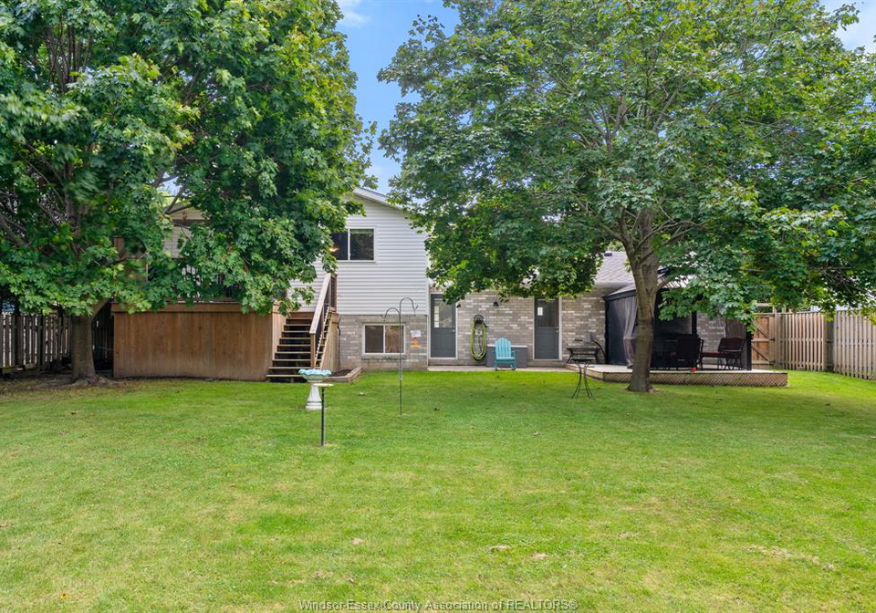 855-lawndale-avenue-kingsville-ontario-26022583