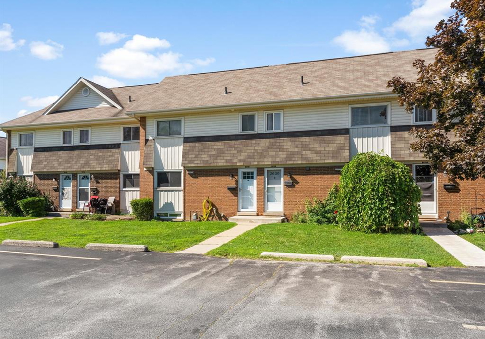 2659-meadowbrook-lane-windsor-ontario-26022596