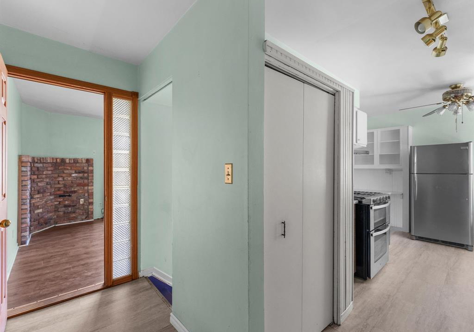 2659-meadowbrook-lane-windsor-ontario-26022596