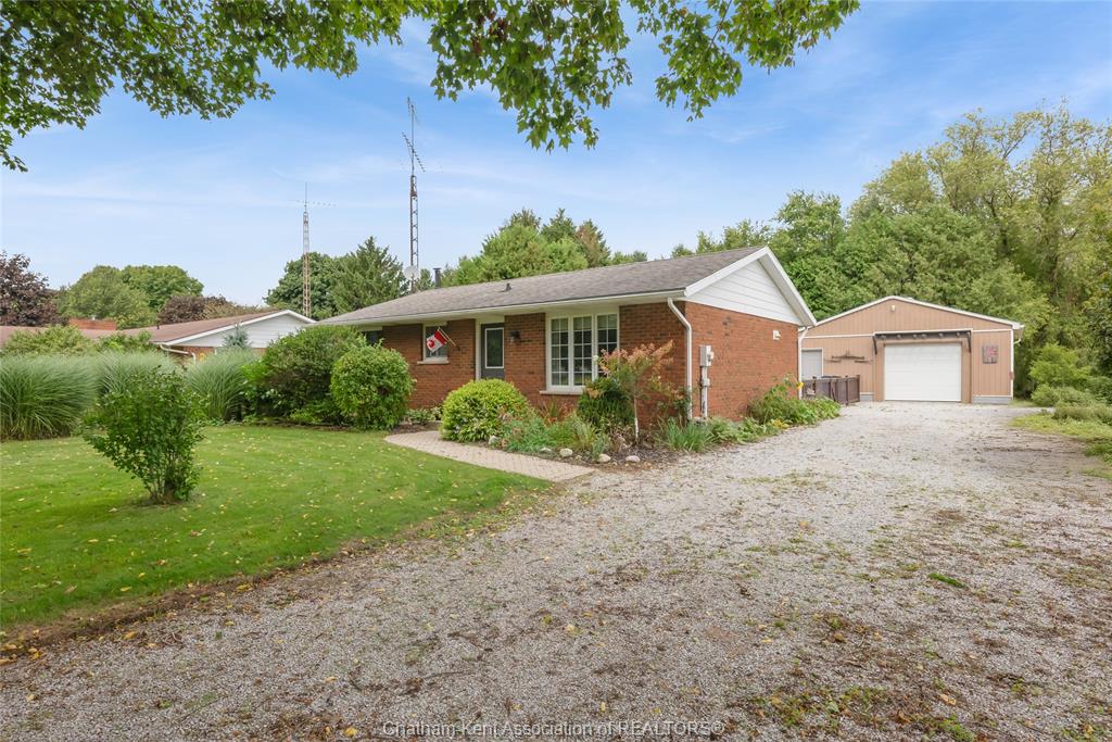 161-queen-street-highgate-ontario-26022602