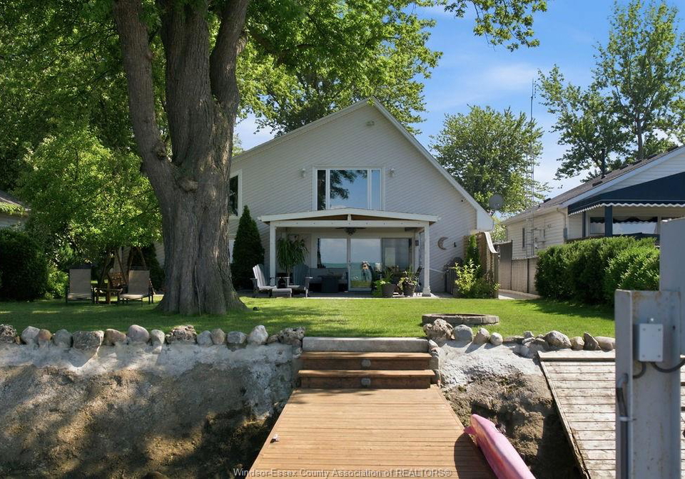 431-charron-beach-lakeshore-ontario-26022610