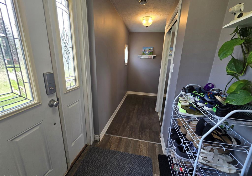 91-first-street-wallaceburg-ontario-26022612