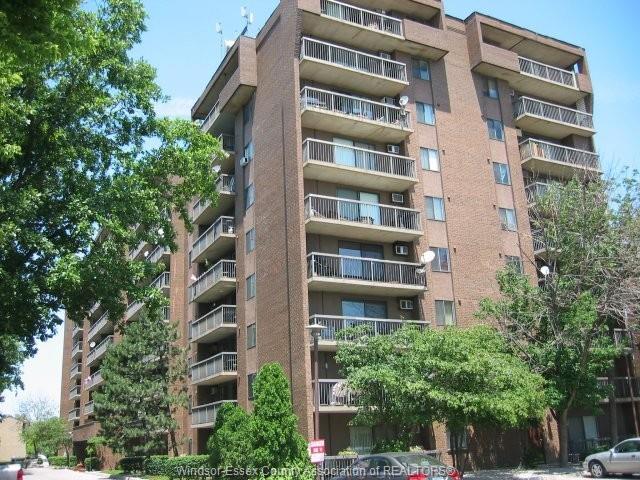 3936-wyandotte-street-east-windsor-ontario-26022621