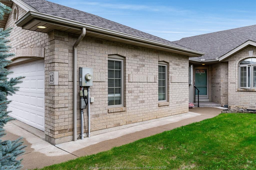 13-leonard-drive-kingsville-ontario-26022624