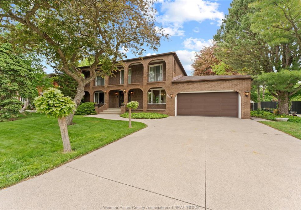 3696-huntington-avenue-windsor-ontario-26022627