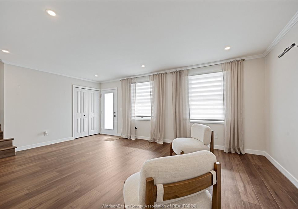 945-laurier-lasalle-ontario-26022641