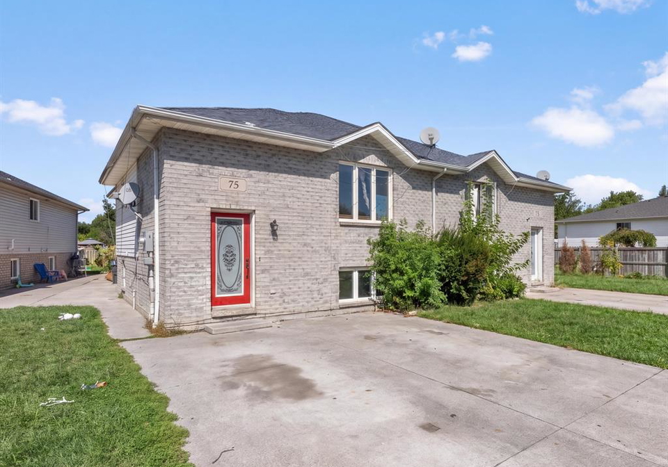 75-sutton-leamington-ontario-26022645