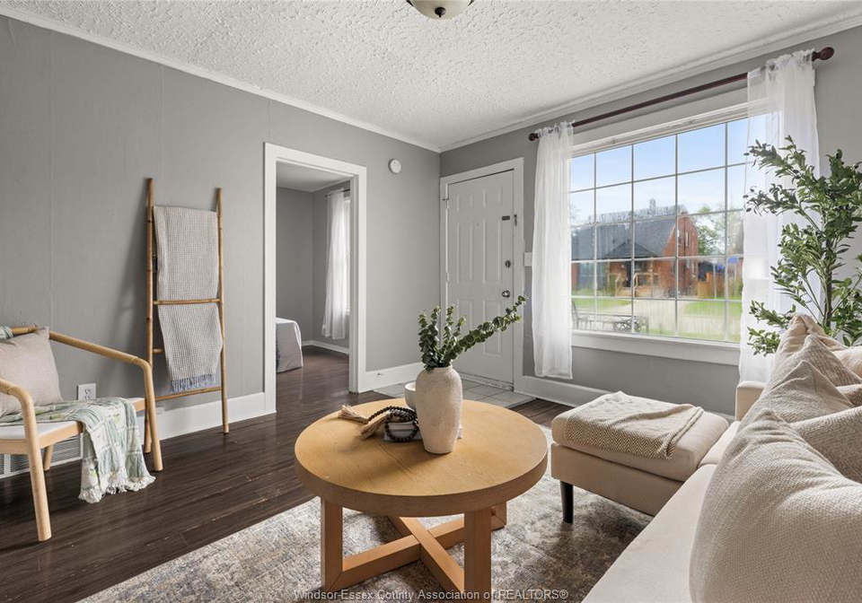 1028-reedmere-road-windsor-ontario-26022670