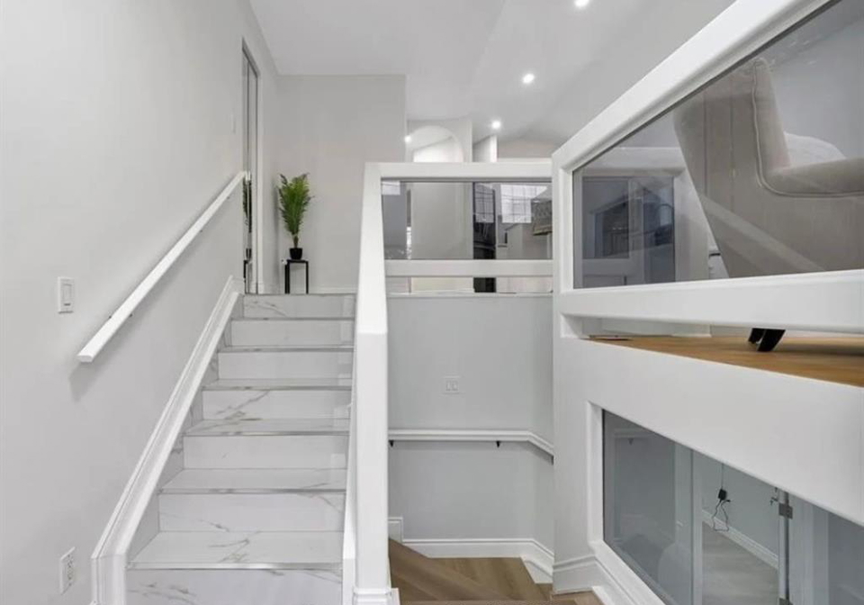 1443-campbell-avenue-windsor-ontario-26022671