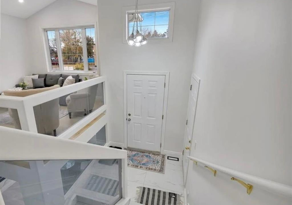 1443-campbell-avenue-windsor-ontario-26022671