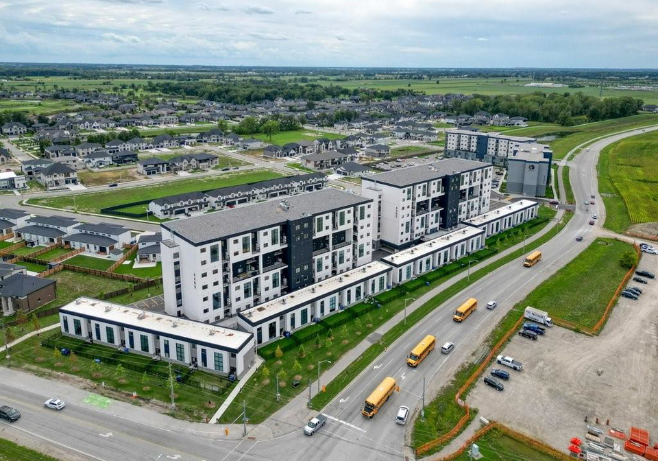 4300-laurier-parkway-lasalle-ontario-26022691