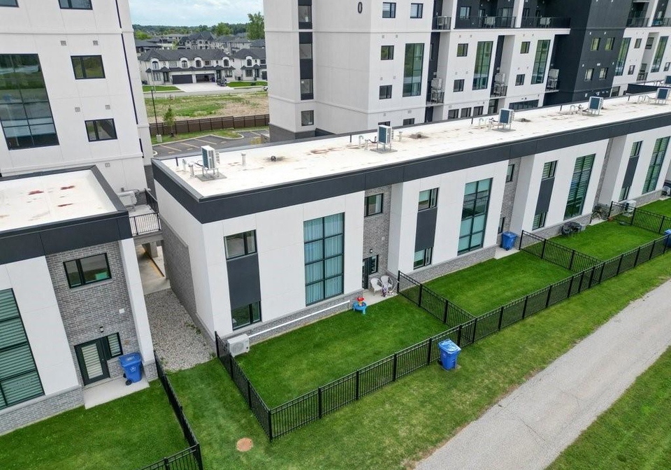 4300-laurier-parkway-lasalle-ontario-26022691