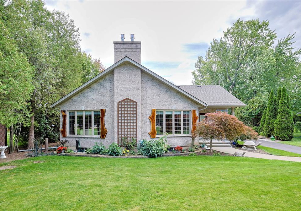 5121-lakeshore-road-plympton-wyoming-ontario-26022698