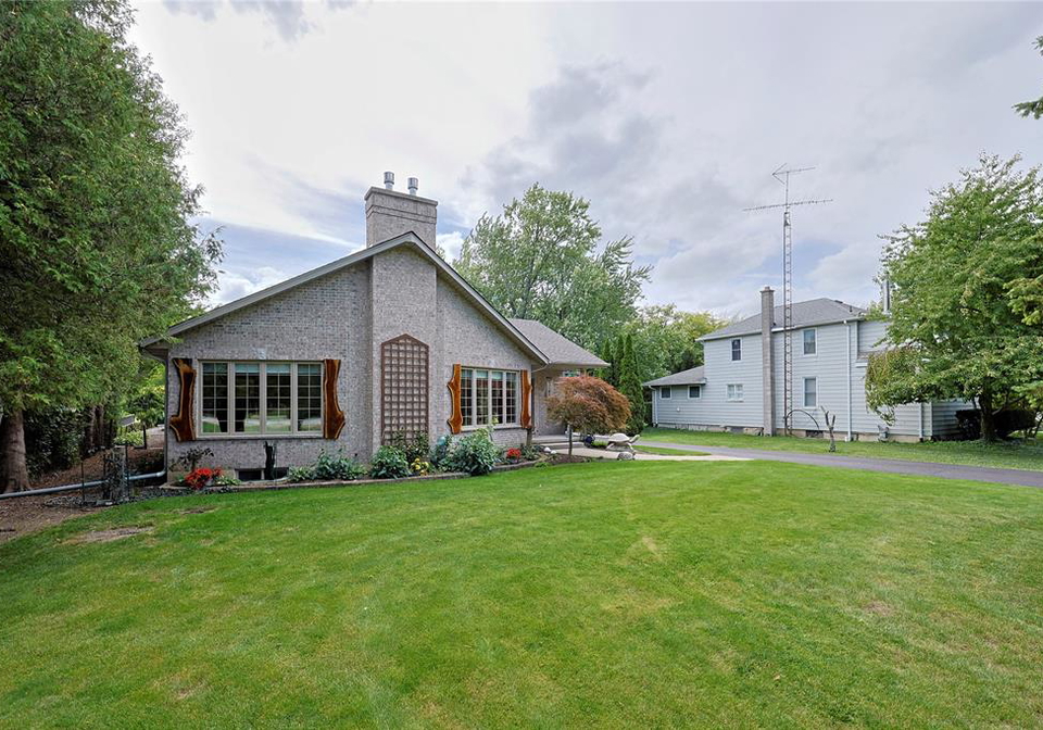 5121-lakeshore-road-plympton-wyoming-ontario-26022698
