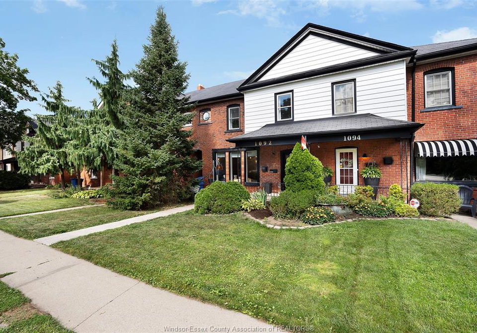 1092-monmouth-road-windsor-ontario-26022699