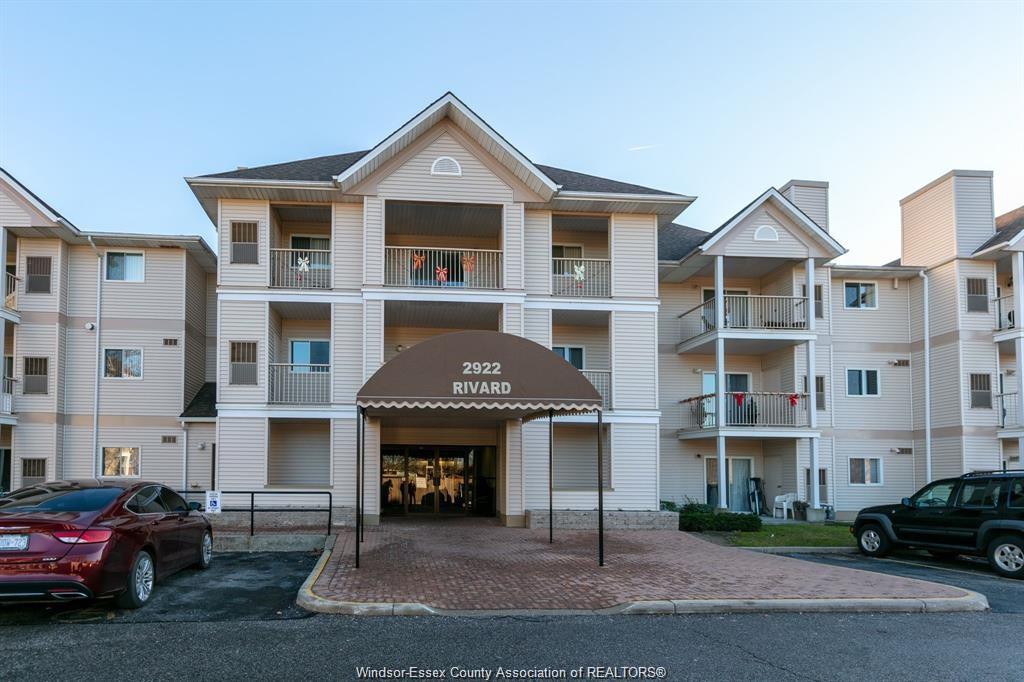 2922-rivard-windsor-ontario-26022705