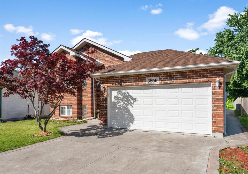 3859-clara-avenue-windsor-ontario-26022706