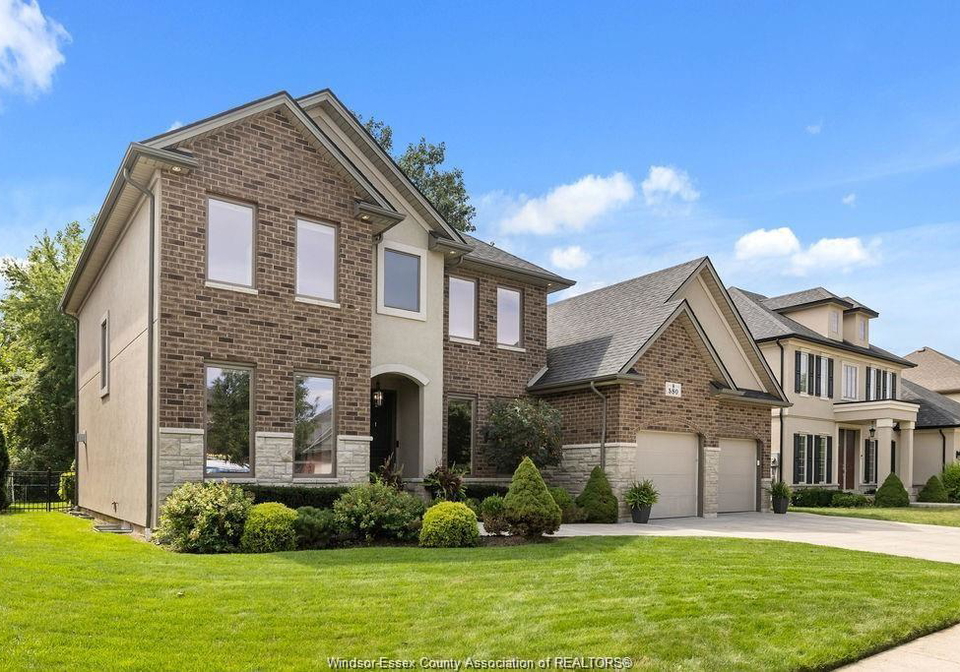 580-herdman-lasalle-ontario-26022707